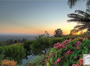 10831 Skyline Dr, Santa Ana, CA 92705