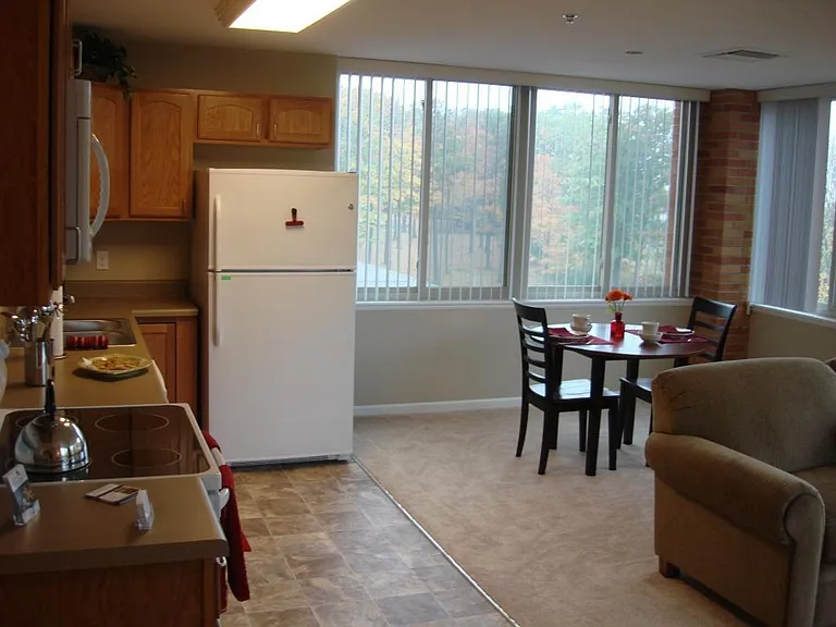826 Taylor Pkwy — Photo 8