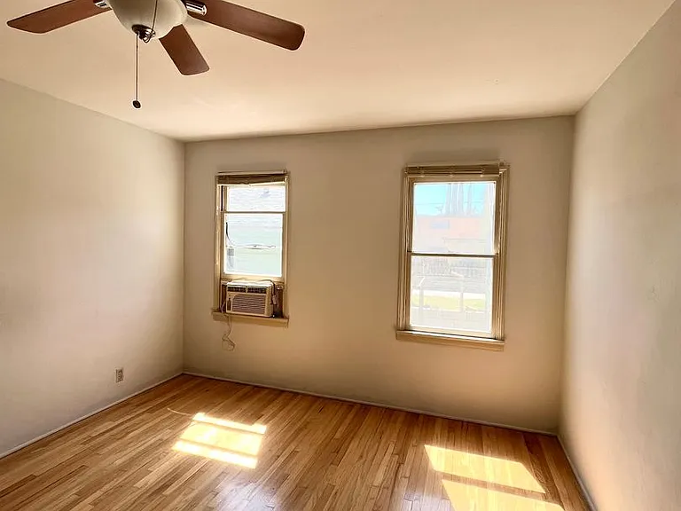 420 N Ave 66 — Photo 11