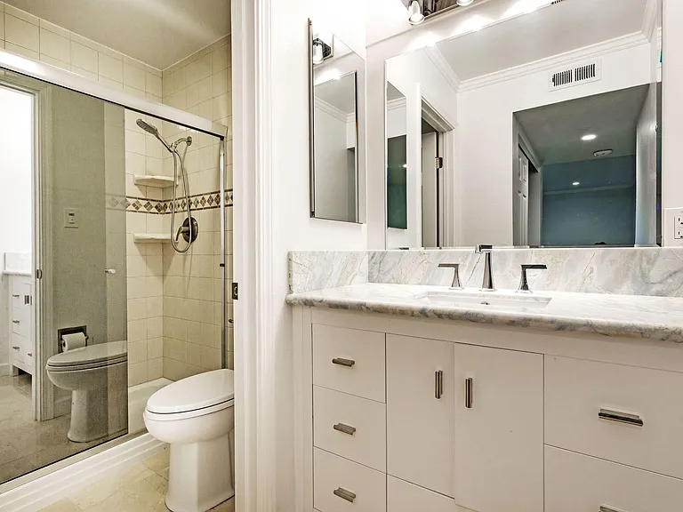 675 Sharon Park Dr #223 — Photo 25