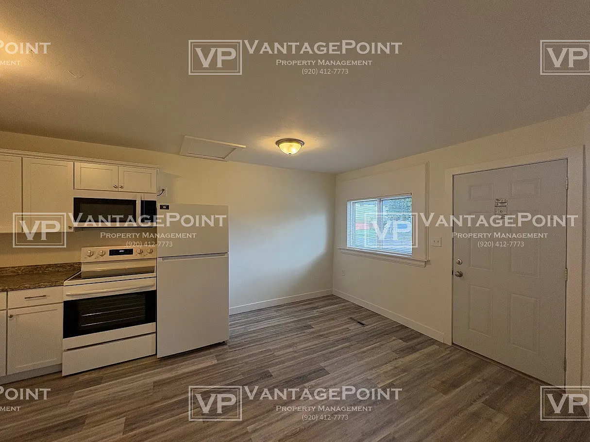 713 Main Street - Lower — Photo 3