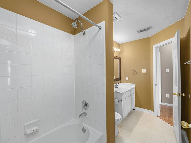7206 Hollow Field Ln — Photo 20