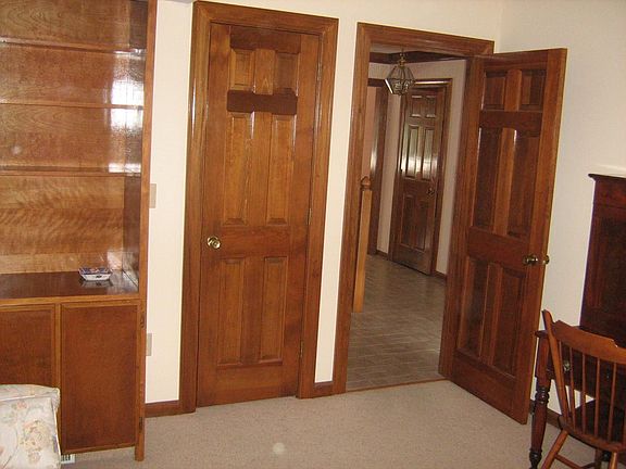 Study on main floor w/built ins