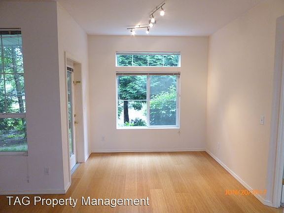 4th image of 5200 238th Ln SE