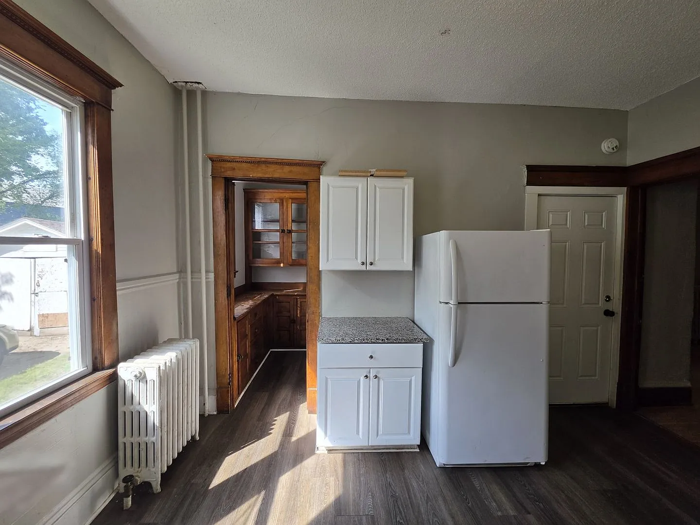 1414 Golden Valley Rd — Photo 3