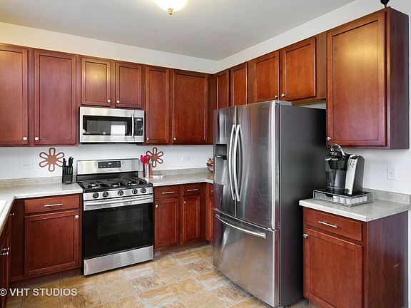 4th image of 7413 Fordham Ln