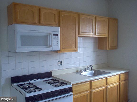 2nd image of 113 N 50th St