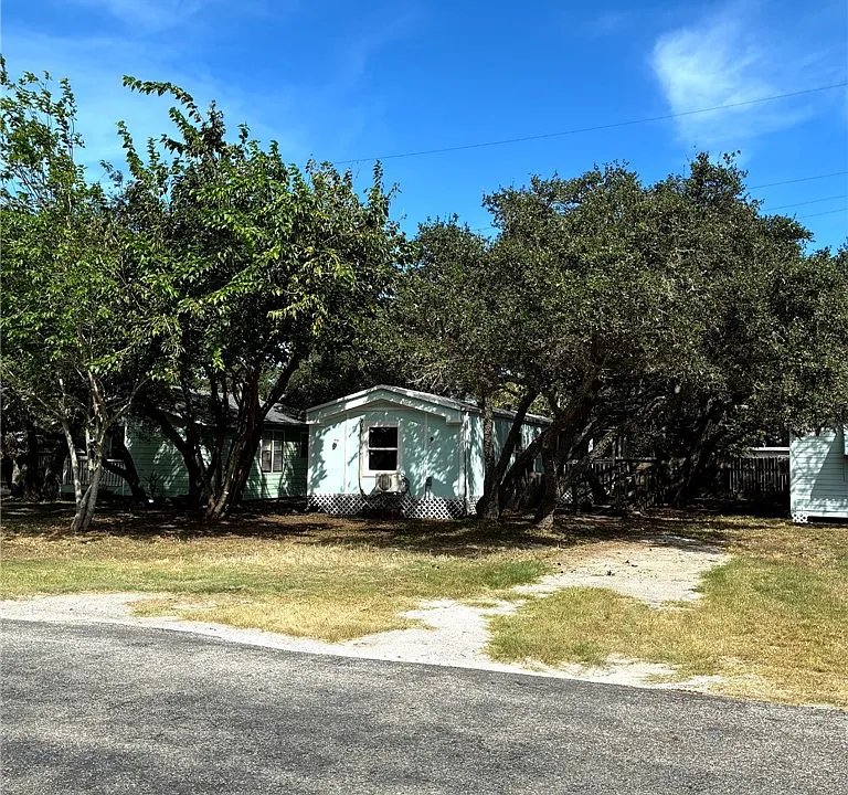 112 S Kossuth St
