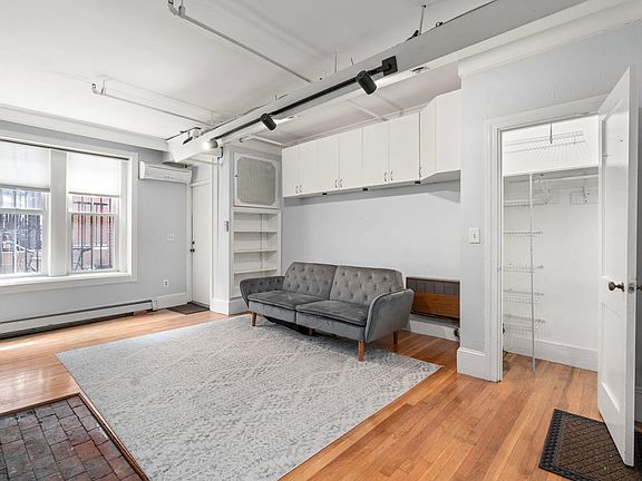 5th image of 167 Beacon St