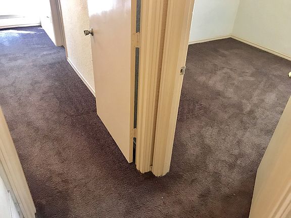 3rd image of 3125 Tudor Ln Unit 3129