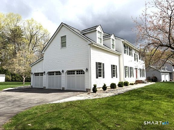 2nd image of 6 Sycamore Hills Road