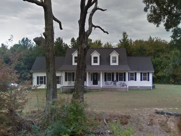 1351 Hargis Rd, Mc Ewen, TN 37101