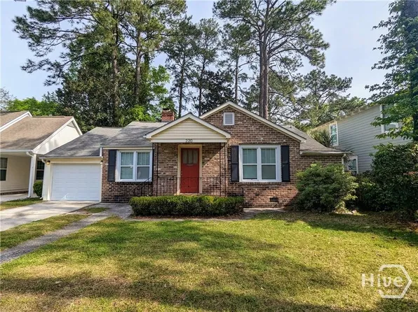 220 Columbus Drive, Savannah, GA 31405