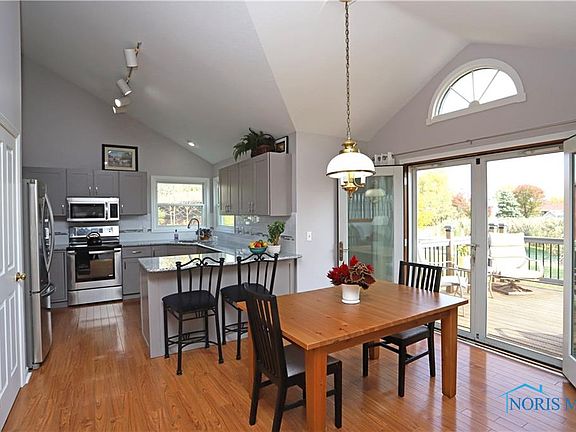 4th image of 500 Ballybay Ct E