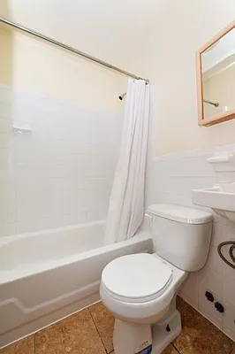 Rented by Master Key Realty And Associates LLC | media 8