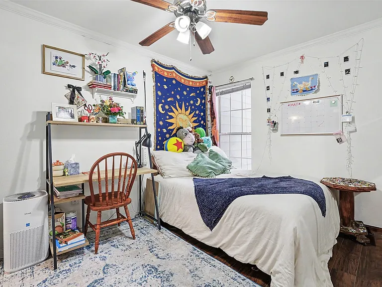 501 W 26th St #210 — Photo 24