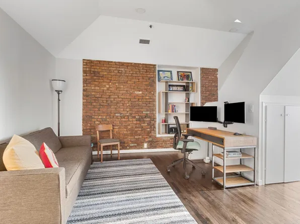 244 West 23rd Street image 9 of 12