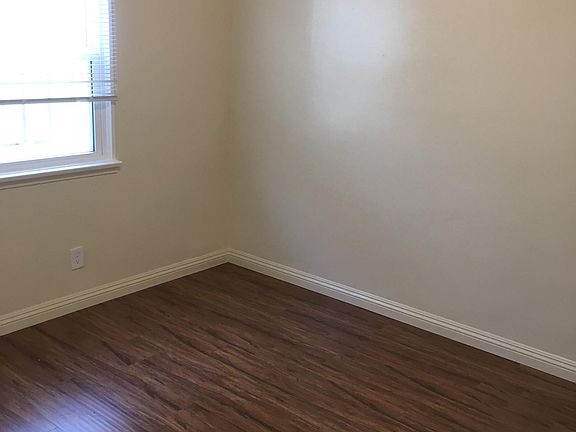 4th image of 10319 S Normandie Ave #10319