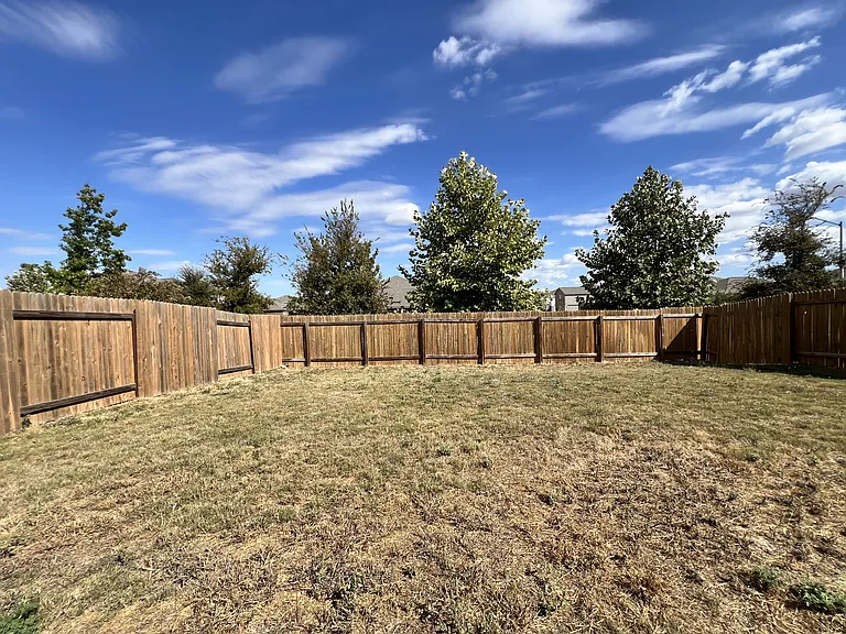 113 Unnymeade Ln — Photo 8