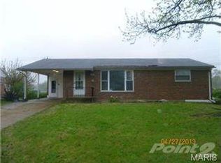 538 Nightingale Ln, Saint Louis, MO 63123
