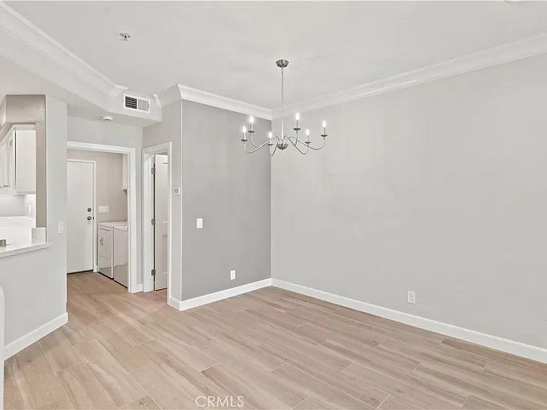 2396 Sunningdale Dr — Photo 6