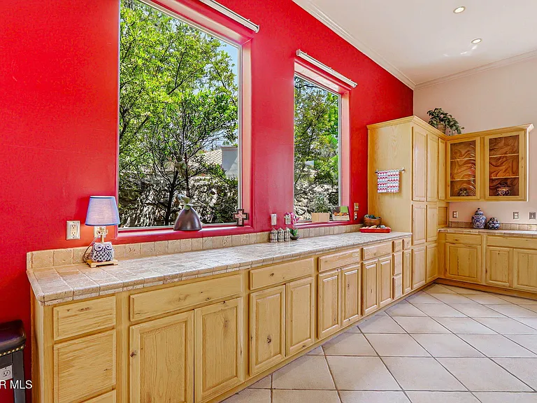5601 Burning Tree Dr — Photo 17