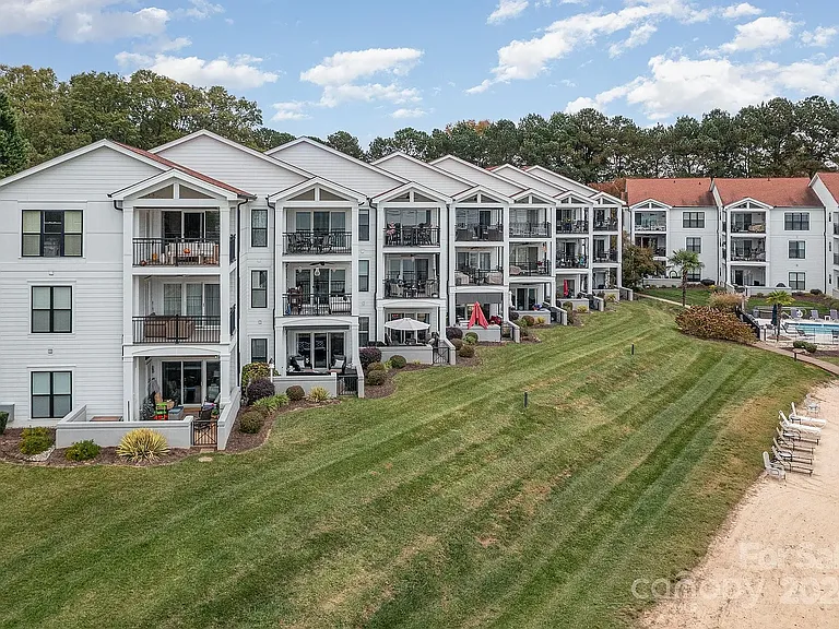 17811 Half Moon Ln — Photo 42