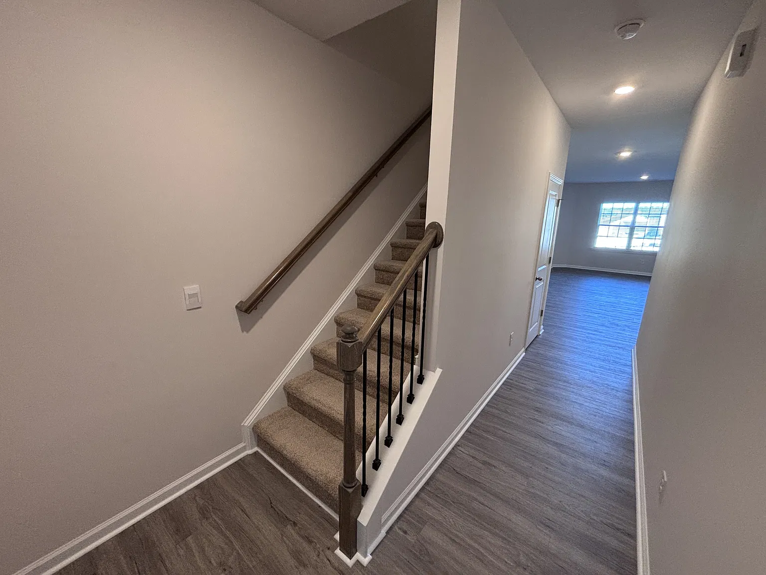 1911 Gracie Ln — Photo 3