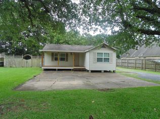 2901 8th St, Port Neches, TX 77651