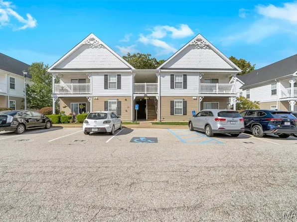 104 Brandy Mill Cir Unit A, High Ridge, MO 63049