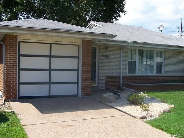 1st image of 647 San Gabriel Pl