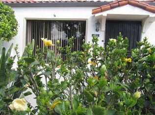 2214 W Alhambra Rd, Alhambra, CA 91801