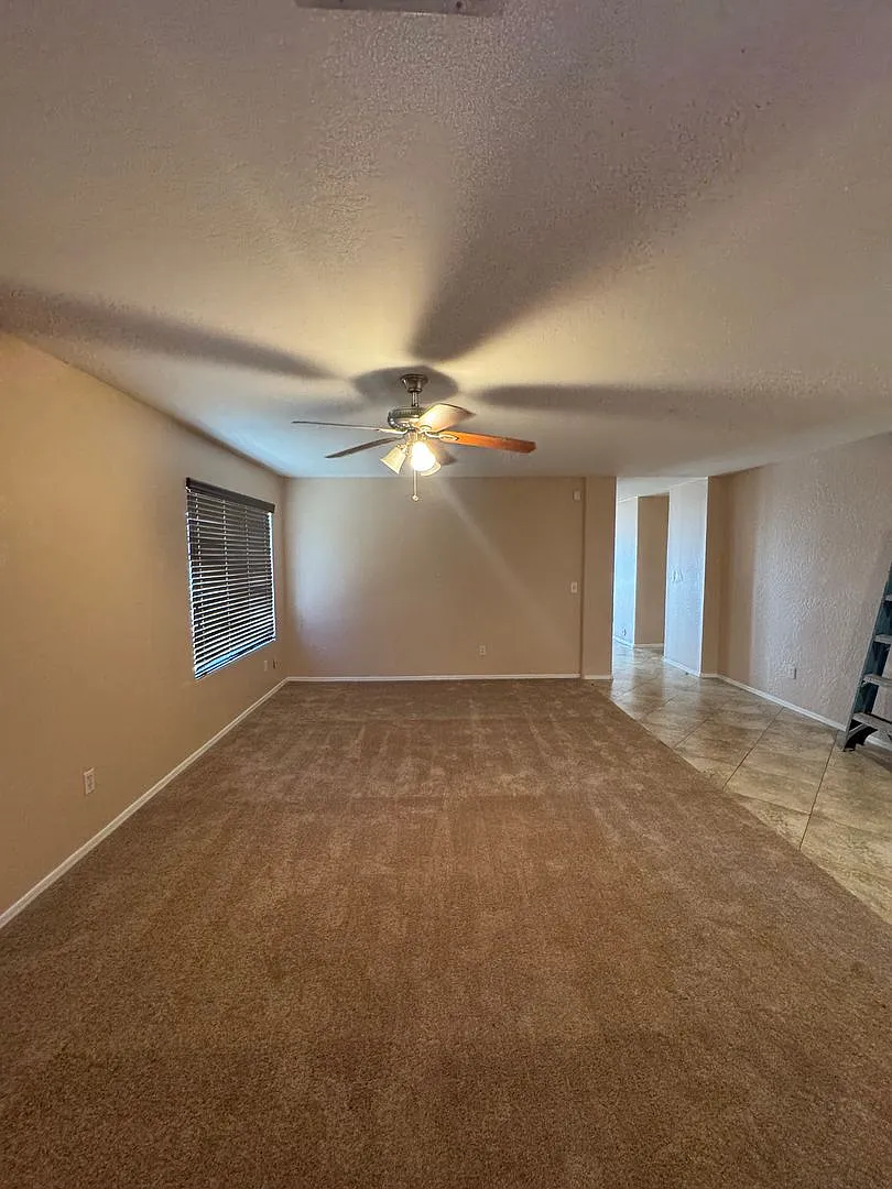 Remodeled 4 Bedroom House In Phoenix — Photo 3