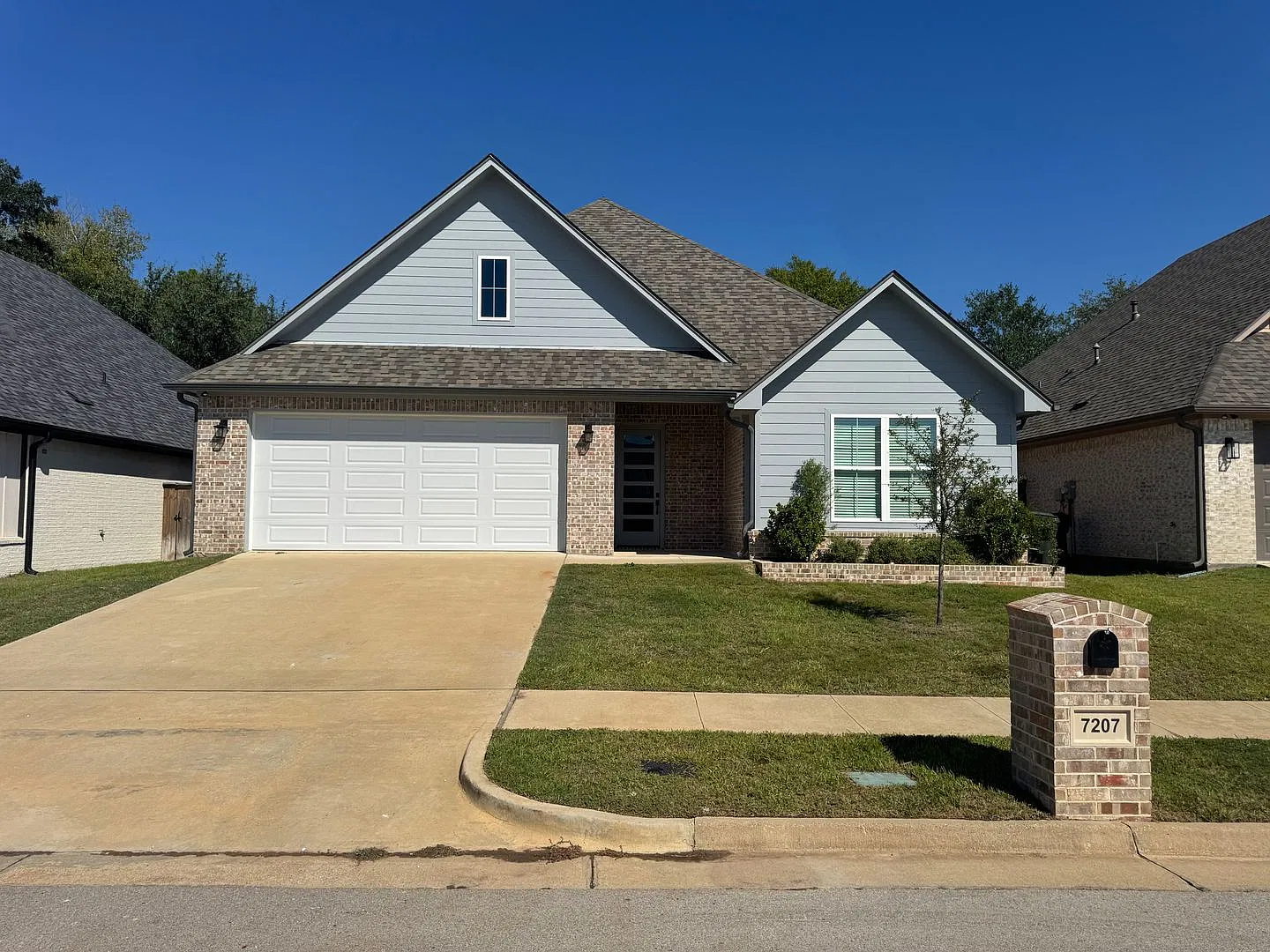 7207 Rolling Acres — Photo 1