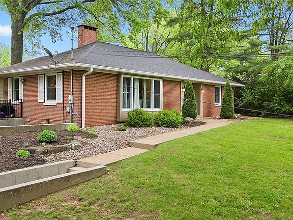 3rd image of 350 Barnett Dr