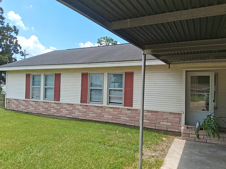 3990 Russell Dr #A — Photo 1