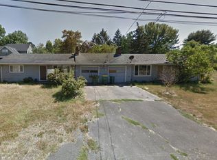 8140 SW Oak St, Tigard, OR 97223