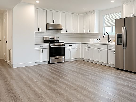 3rd image of 608 W 42nd St #608