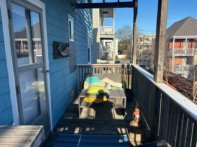 87 Beech St #3 — Photo 20