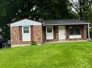 10075 Prince Dr, Saint Louis, MO 63136