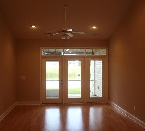 5th image of 1112 Red Bay Pl