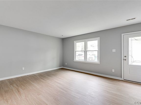 5th image of 4411 Foxtail Ln