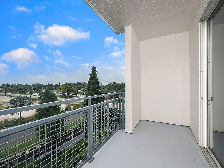 Mosaic Westshore Apartments — Photo 25