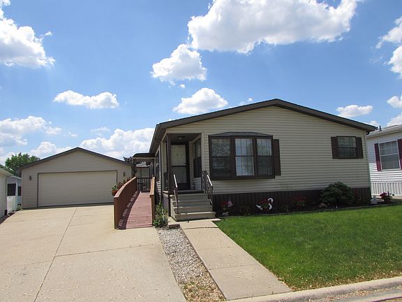 3rd image of 124 Norway Dr