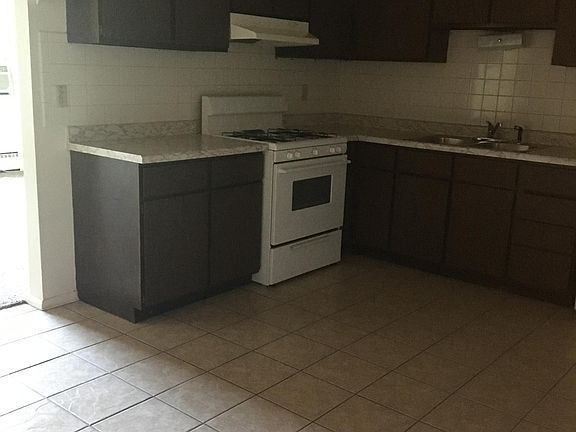 2nd image of 161 S Croswell Ave #7