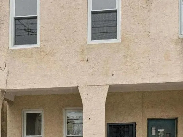 20 S 6th St, Darby, PA 19023