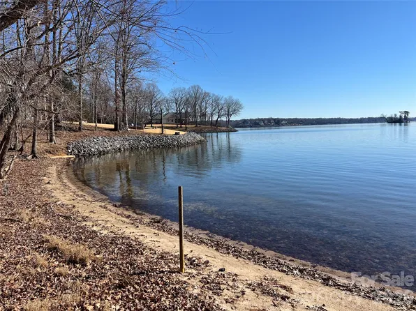 3883 Marlette Dr, York, SC 29745