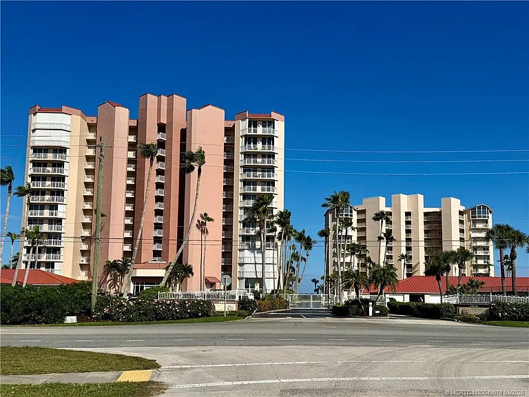 3880 N Highway A1A #403 — Photo 33