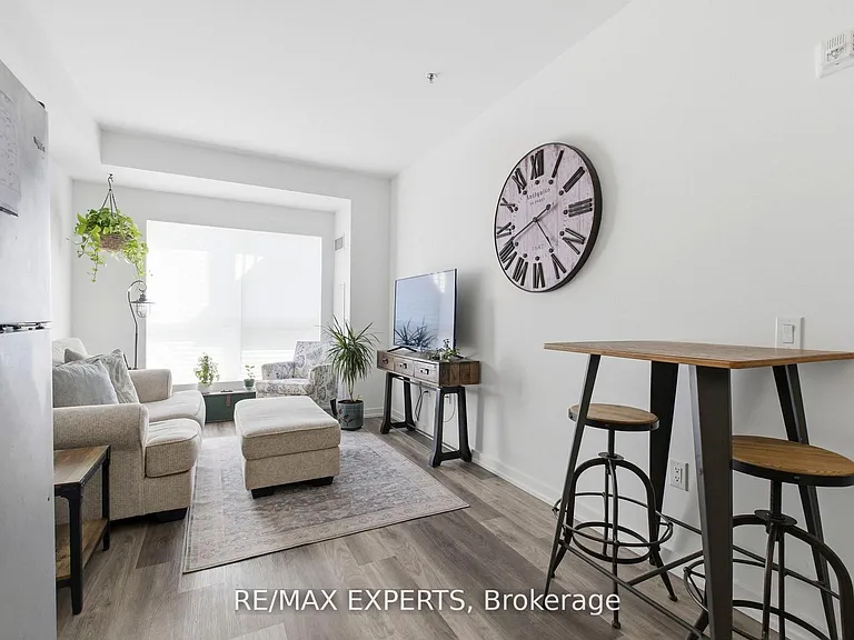 430 Essa Rd #325 — Photo 9