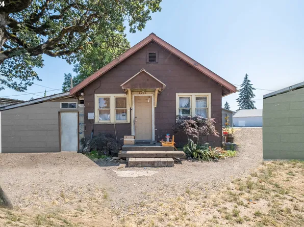 2241 Nandina St, Sweet Home, OR 97386